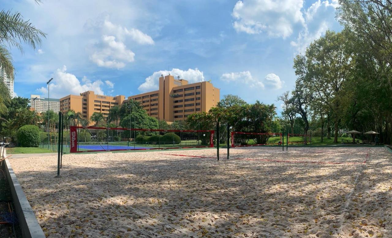 Hotel Transamerica เซาเปาโล ภายนอก รูปภาพ The volleyball court at the University of Houston